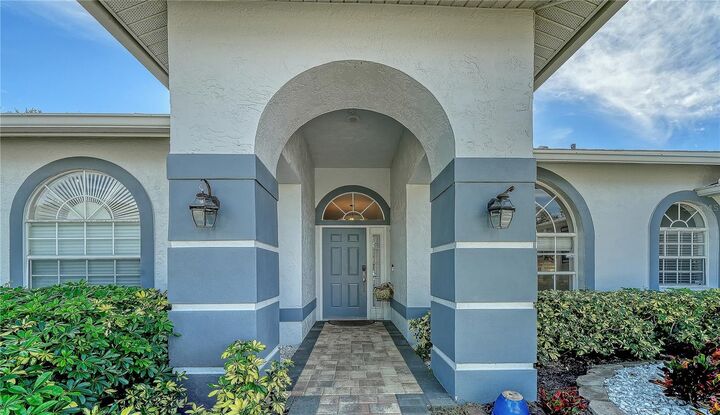 Property Photo:  9528 Hawksmoor Lane  FL 34238 