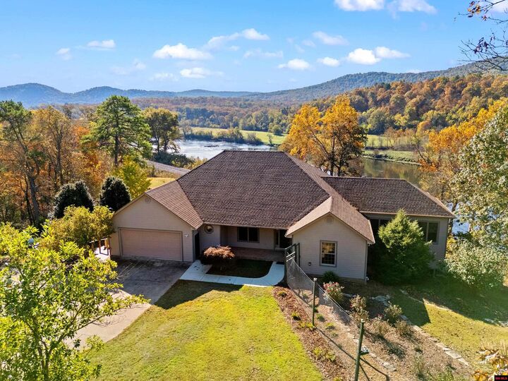 Property Photo: 161 Jaguar Drive AR 72653