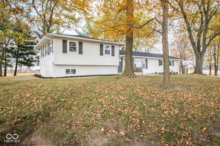 Property Photo:  3140 Indiana 234  IN 46055 