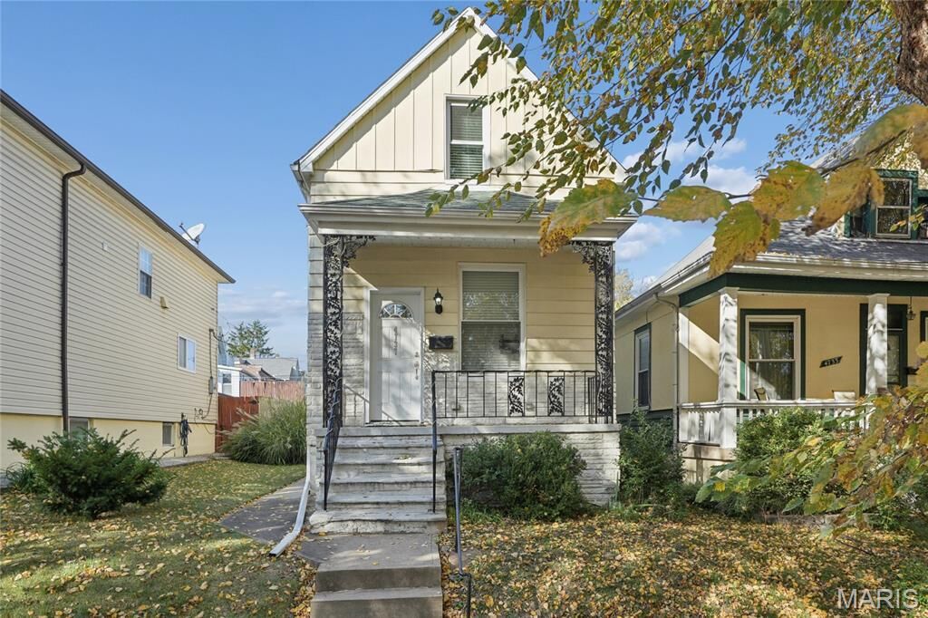 Property Photo: 4737 Hummel Avenue MO 63116