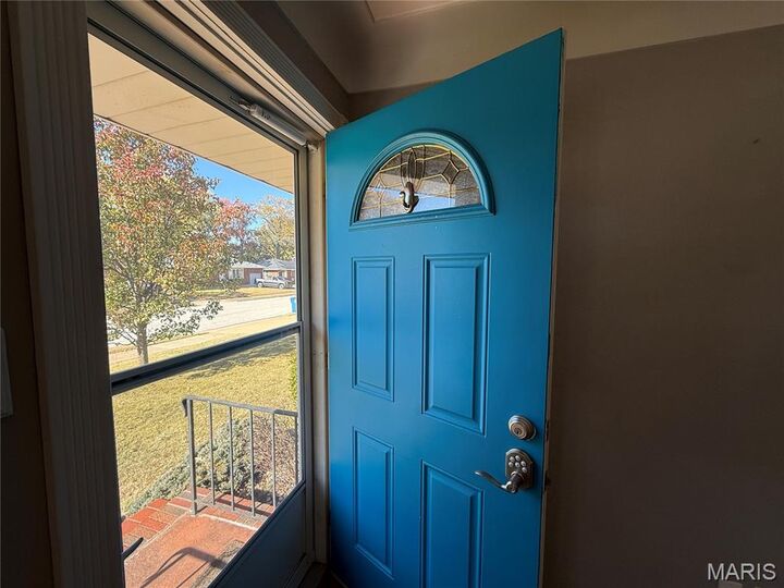 Property Photo: 641 Leslie Avenue IL 62095