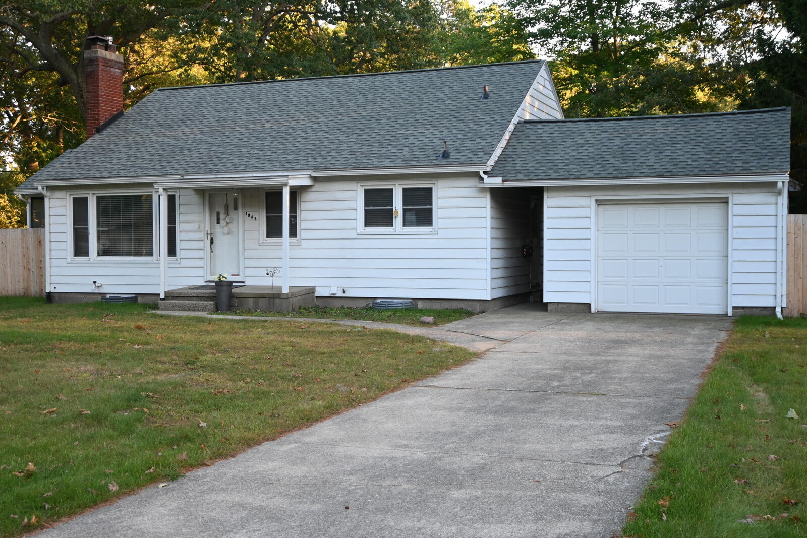 Property Photo: 1947 Spencer Drive MI 49441