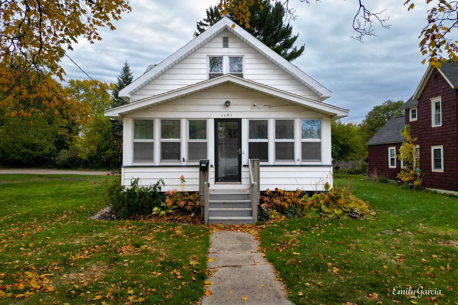 Property Photo: 1151 W Dale Avenue MI 49441