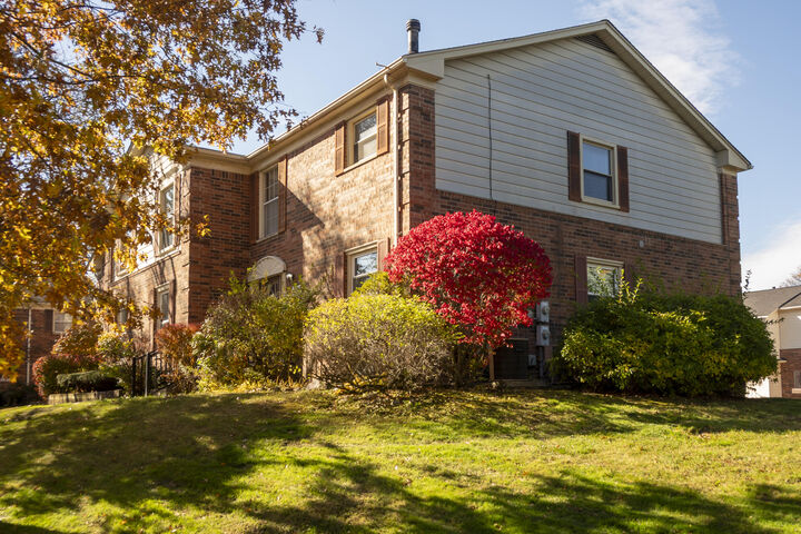 Property Photo: 6222 Pepper Hill Street MI 48322