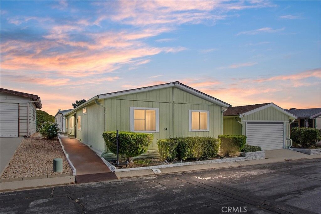 Property Photo:  3800 W Wilson St 14  CA 92220 