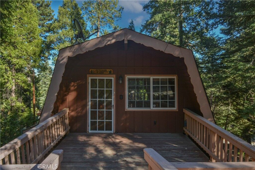 Property Photo:  453 Oriole Drive  CA 92391 