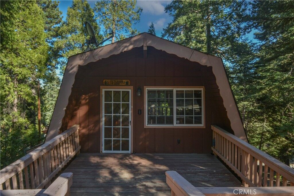 Property Photo:  453 Oriole Drive  CA 92391 