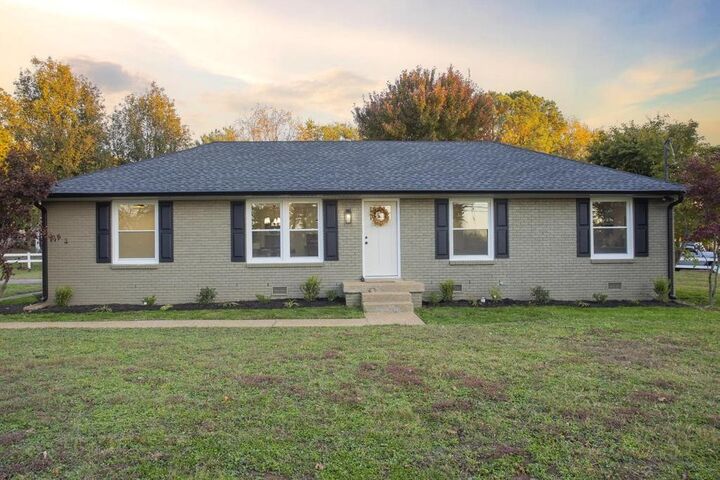 21 Shshone Ct  Old Hickory TN 37138 photo