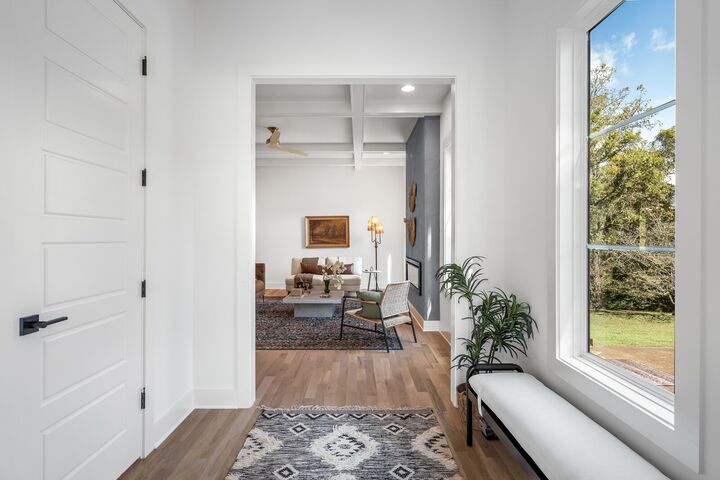 Property Photo:  2507B Barclay Dr  TN 37206 