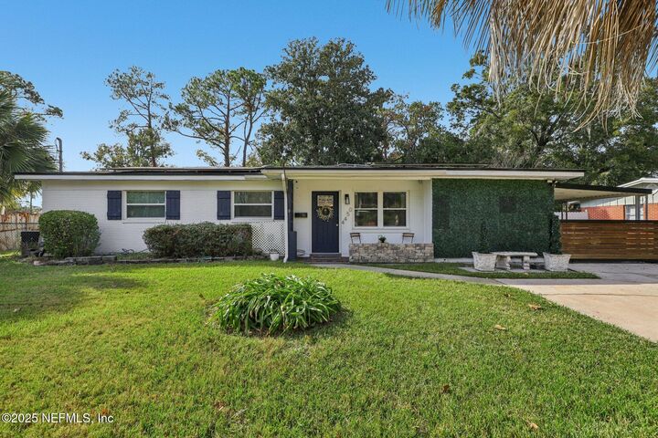 4450 Revelstoke Drive  Jacksonville FL 32207 photo
