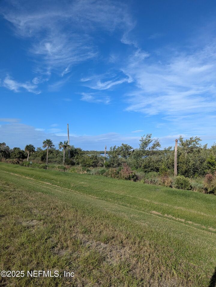 Property Photo: 64 Coronado Road FL 32136
