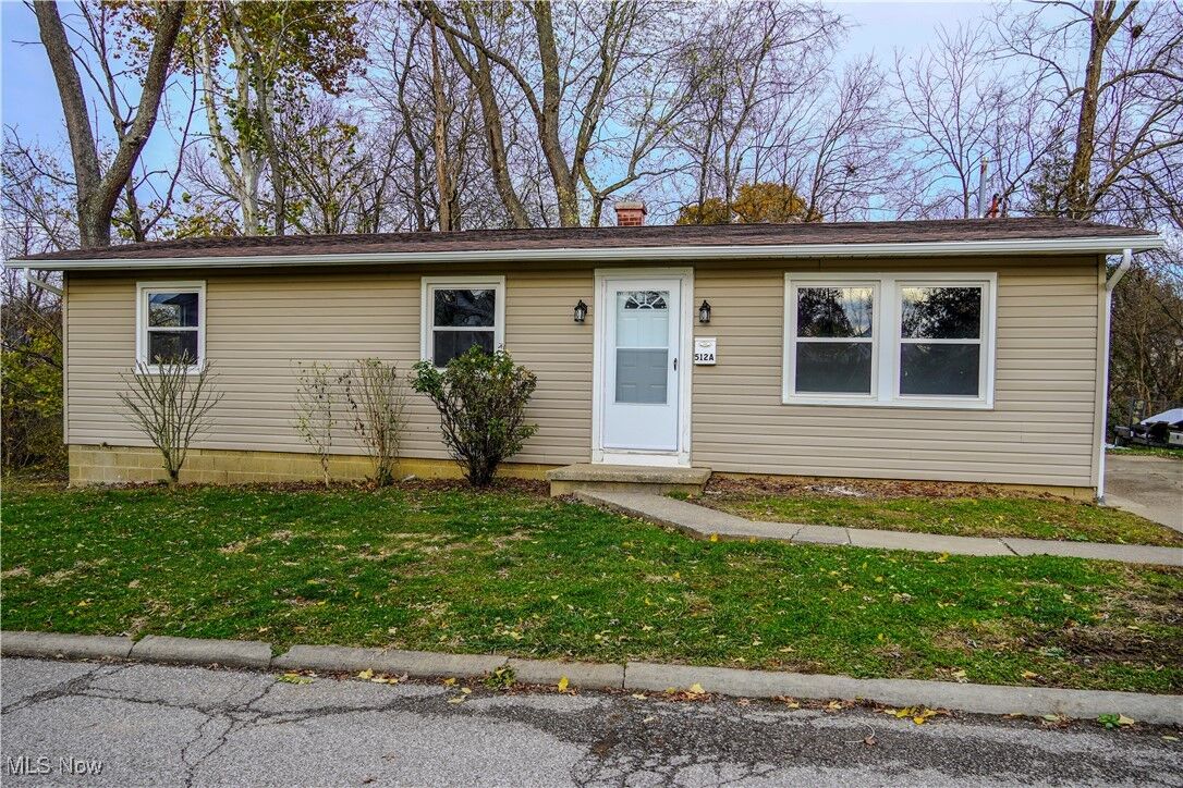 Property Photo: 512 Maple Street A WV 26101
