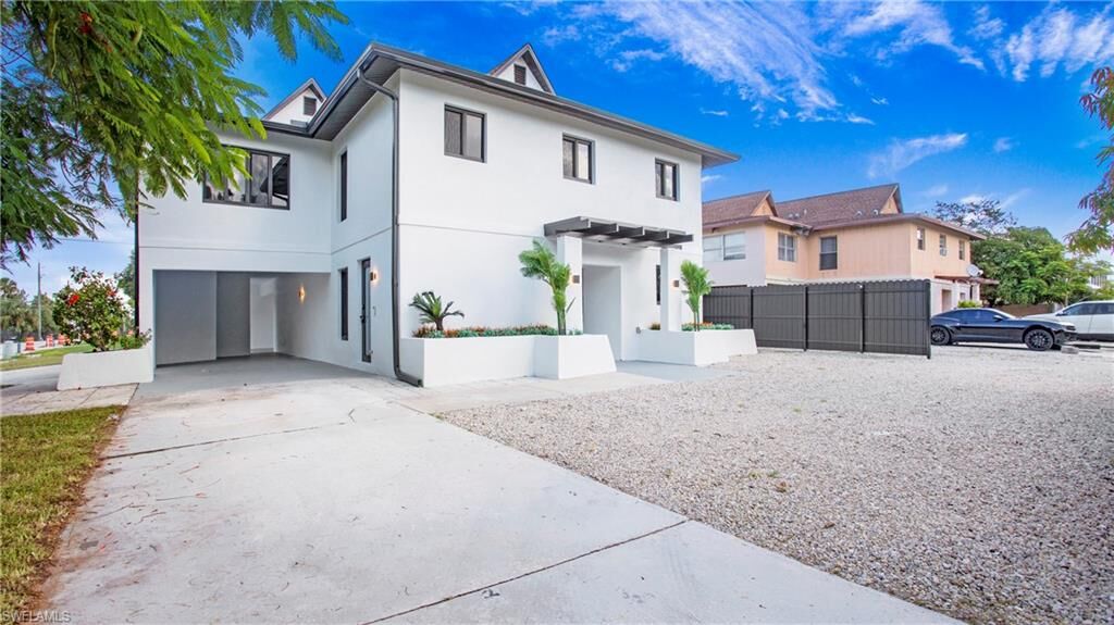 Property Photo:  9002 Somerset (Unit B) Ln  FL 34135 