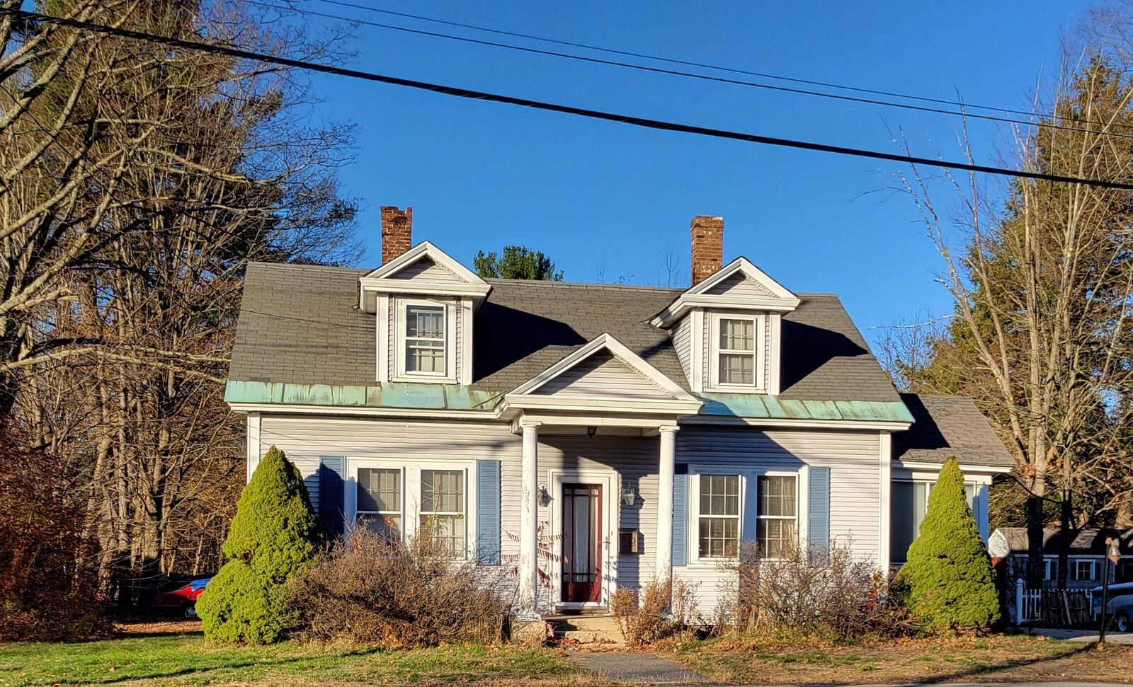 Property Photo:  39 S Mast Street  NH 03045 