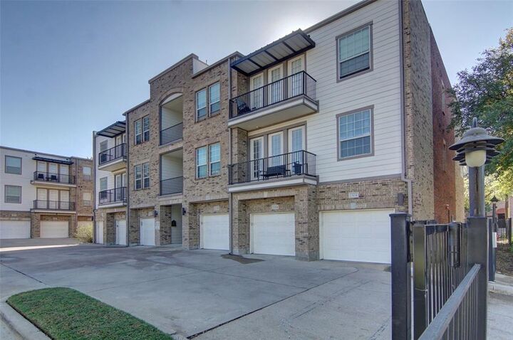 1020 Texas Street 3202  Fort Worth TX 76102 photo