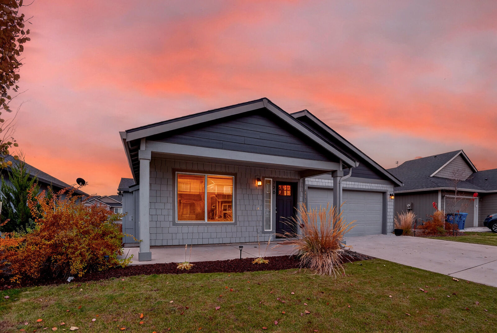 Property Photo:  728 NE Brookstone Drive  OR 97754 