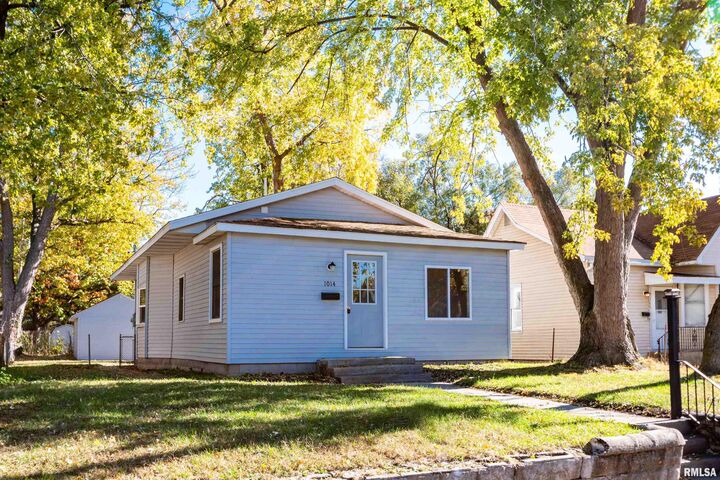 1014 S 3rd Street  Pekin IL 61554 photo