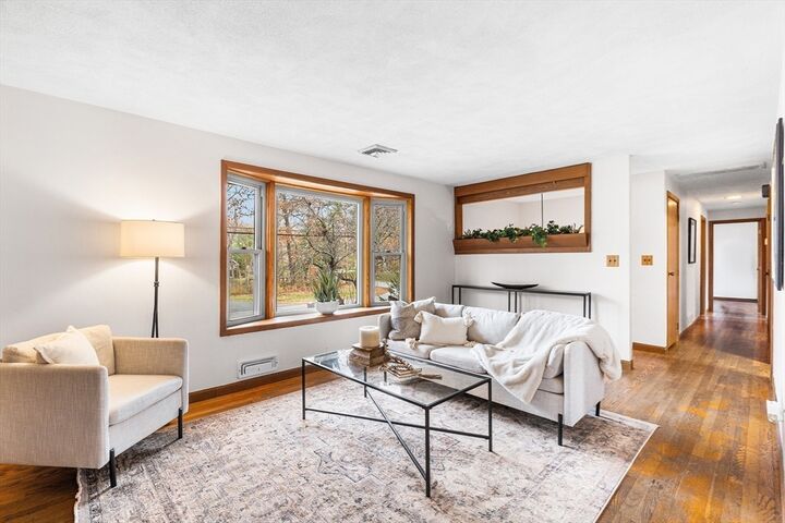 6 Sierra Dr  Chelmsford MA 01824 photo