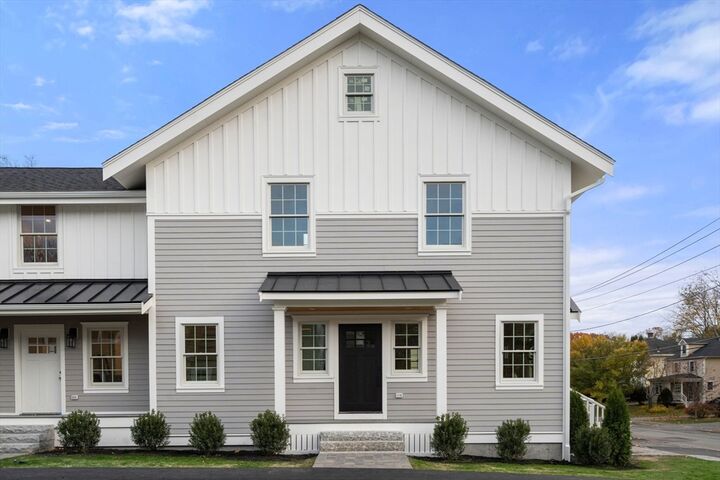 Property Photo:  63 Oak Street B  MA 02482 