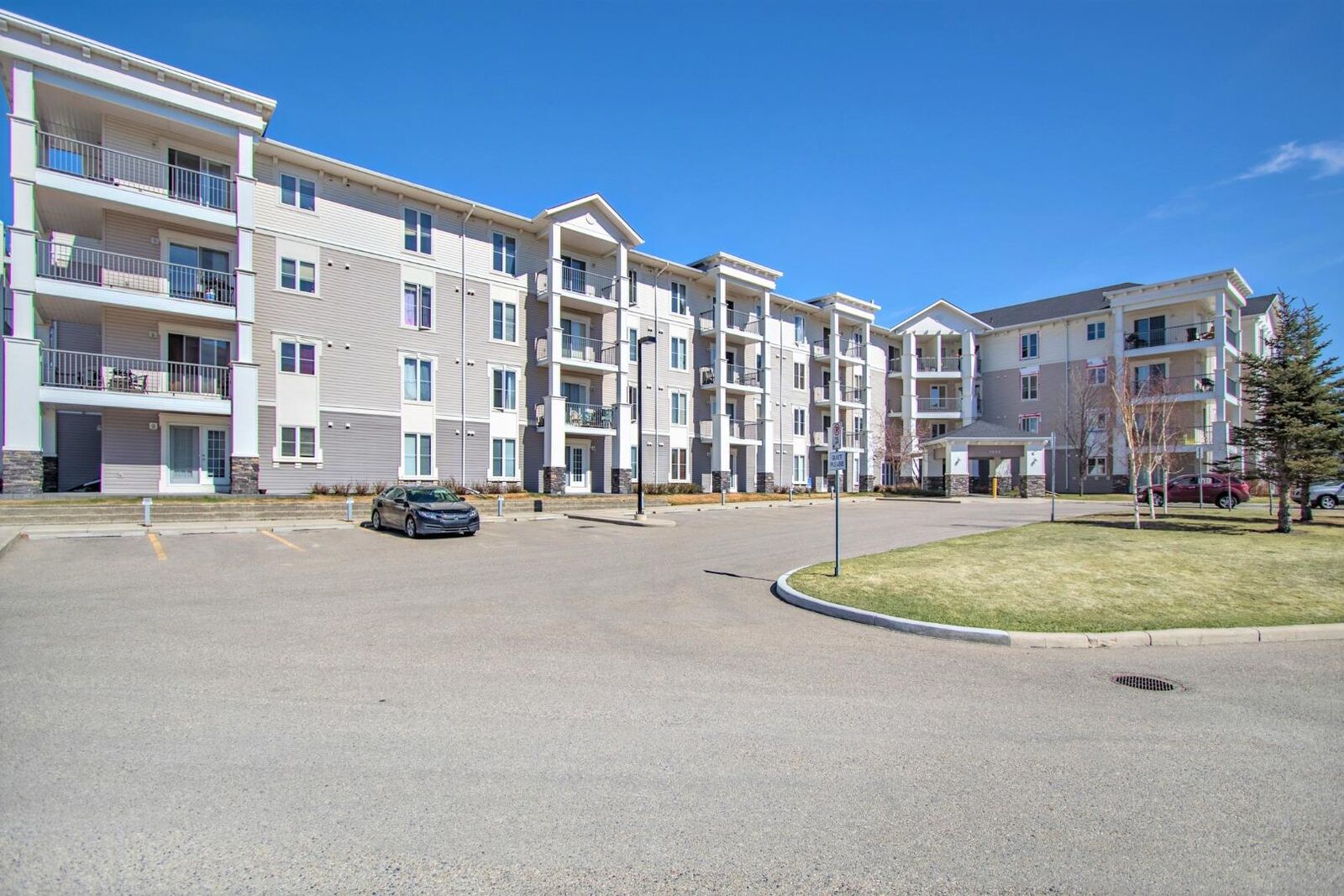 Property Photo:  333 Taravista Drive NE 1308  AB T3J 0H3 