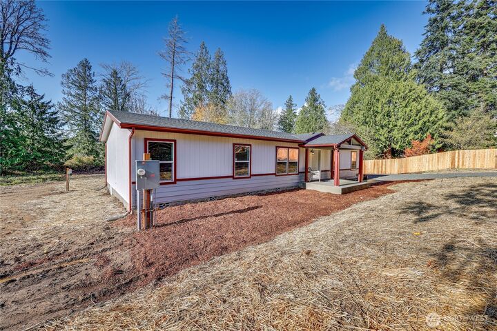 Property Photo:  21381  Howard Avenue NE  WA 98346 