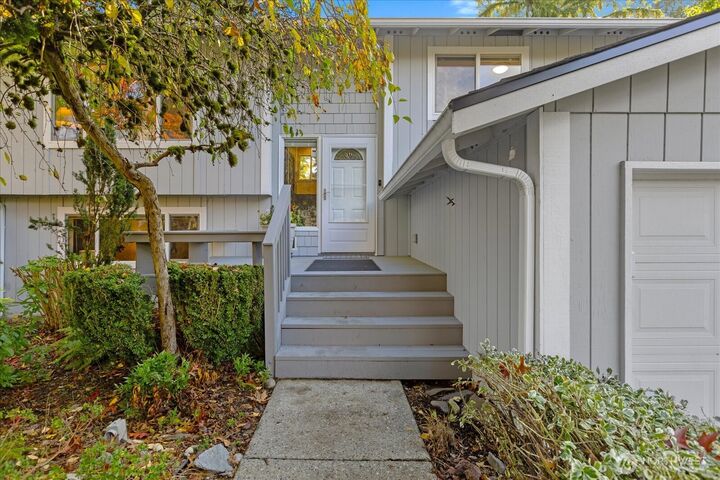 Property Photo: 11019 NE 116th Street WA 98034