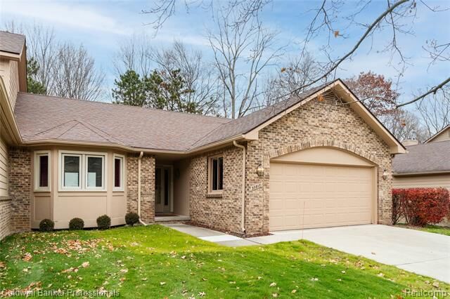 Property Photo:  30810 Misty Pines Drive 13  MI 48336 