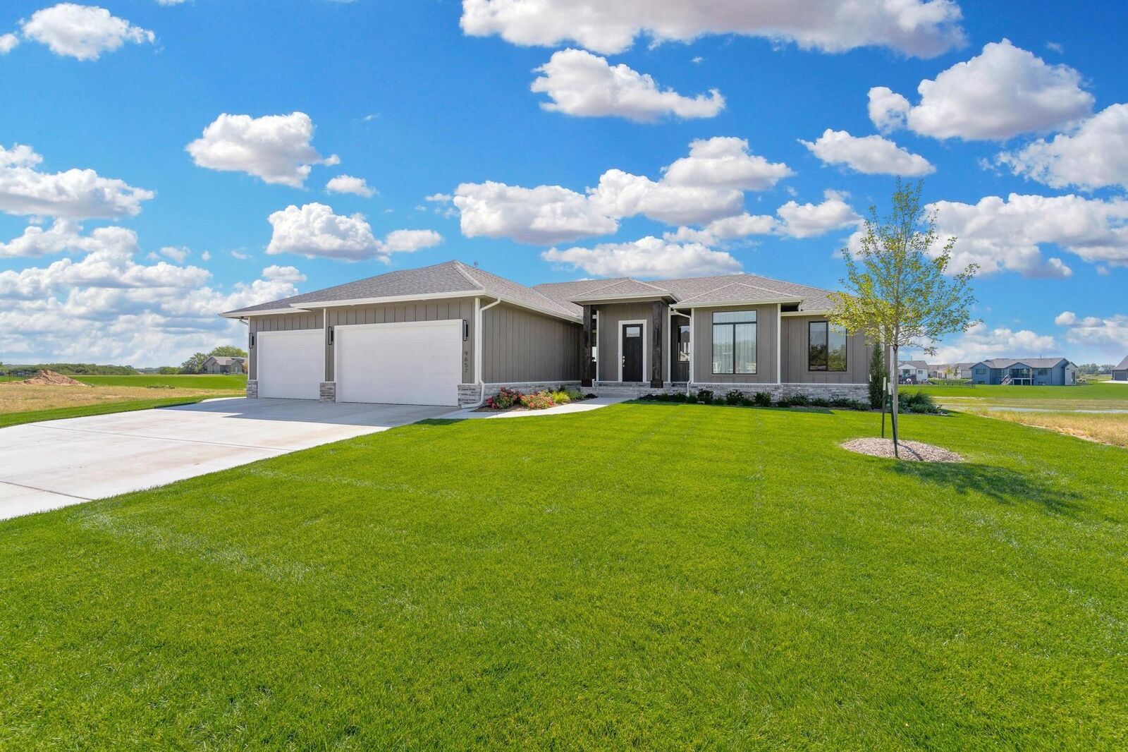 Property Photo:  9657 W Cedar Ln  KS 67101 