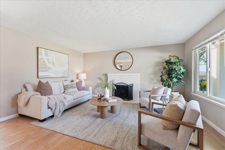 Property Photo: 3298 Cerrito Way CA 95148