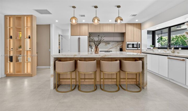 Property Photo: 7865 SW 183rd Ter FL 33157