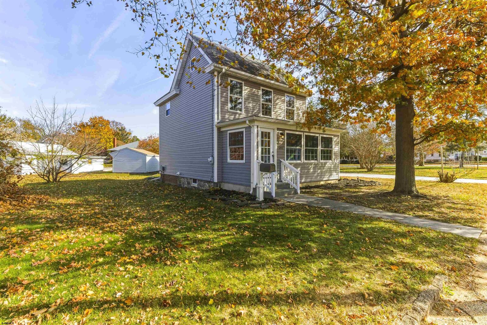 Property Photo:  591 N Delaware Street  NJ 08066-1009 