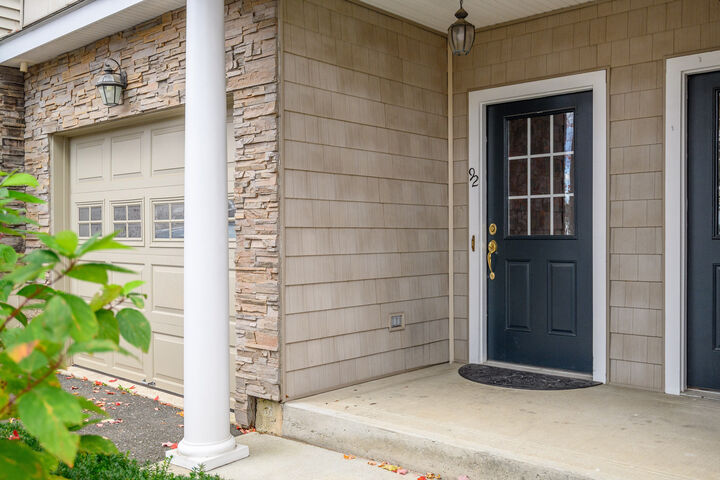 Property Photo:  92 Woodcrest Lane 92  CT 06810 