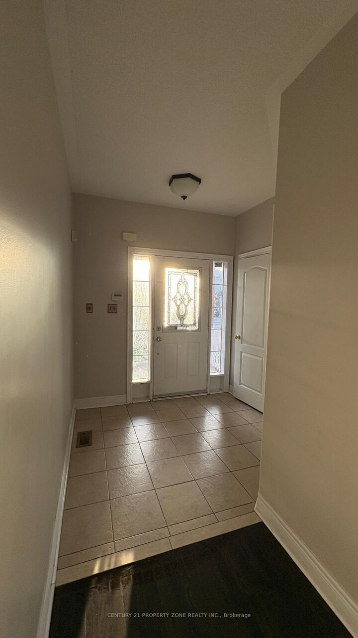 Photo de la propriété:  309 Brisdale Drive  ON L7A 3A1 