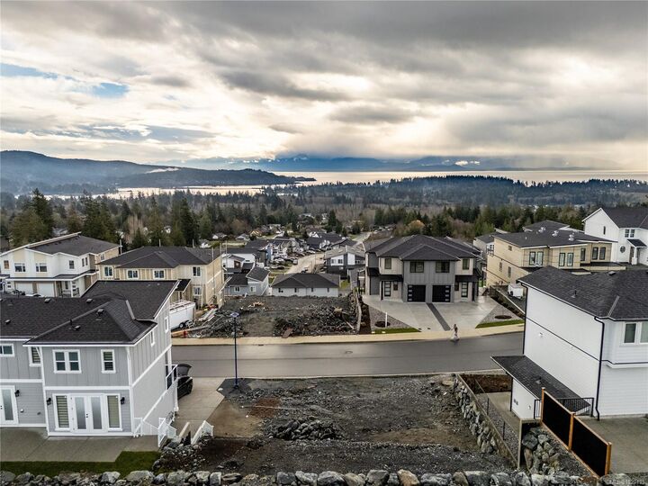 Property Photo:  2298 Hudson Terr  BC V9Z 0N2 