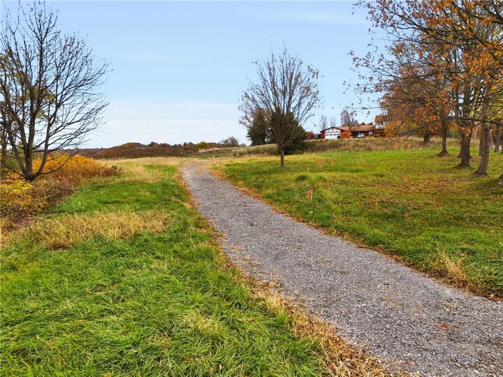 Property Photo: 329 Dorseyville PA 15215