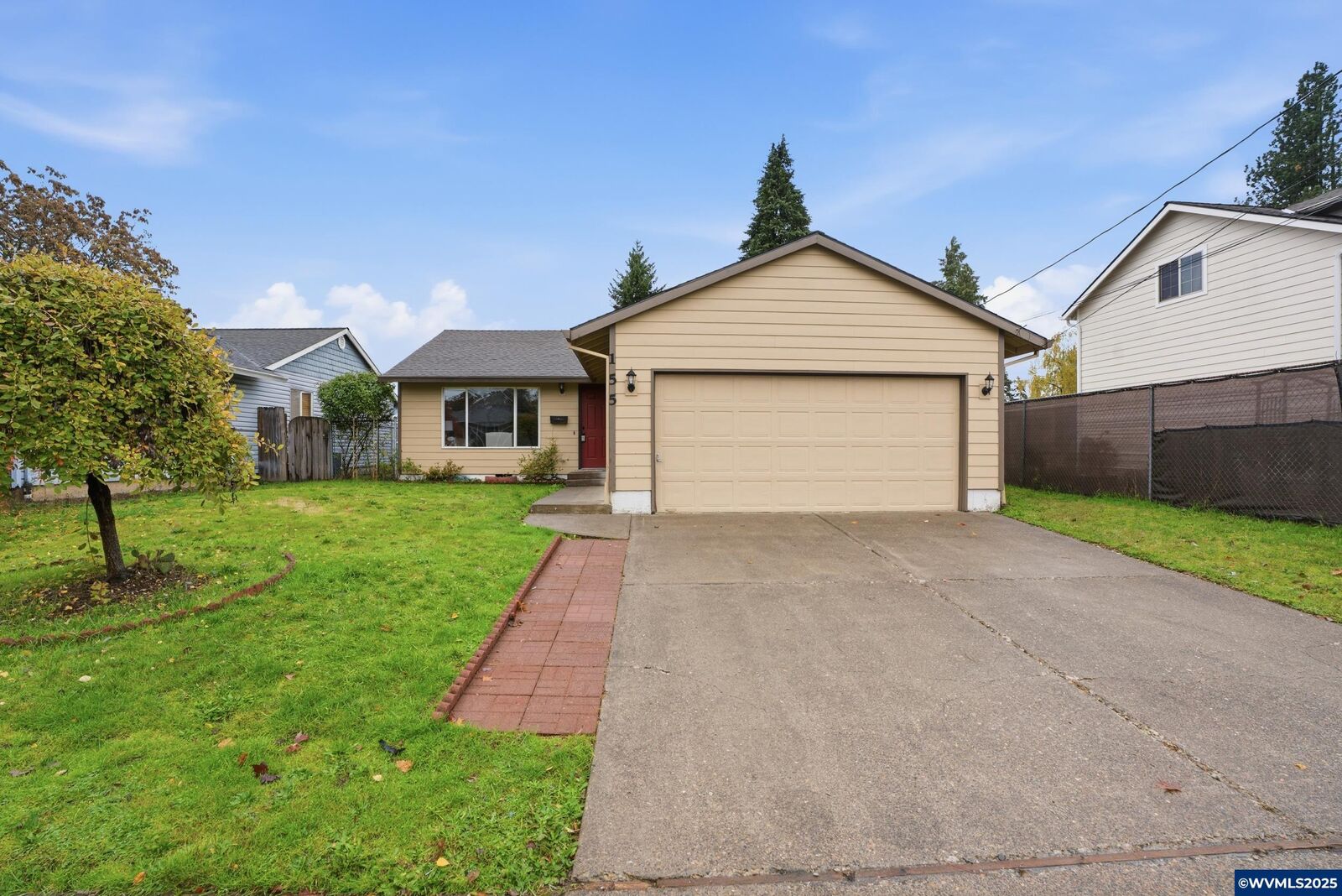 Property Photo: 155 W Fairfield St OR 97027