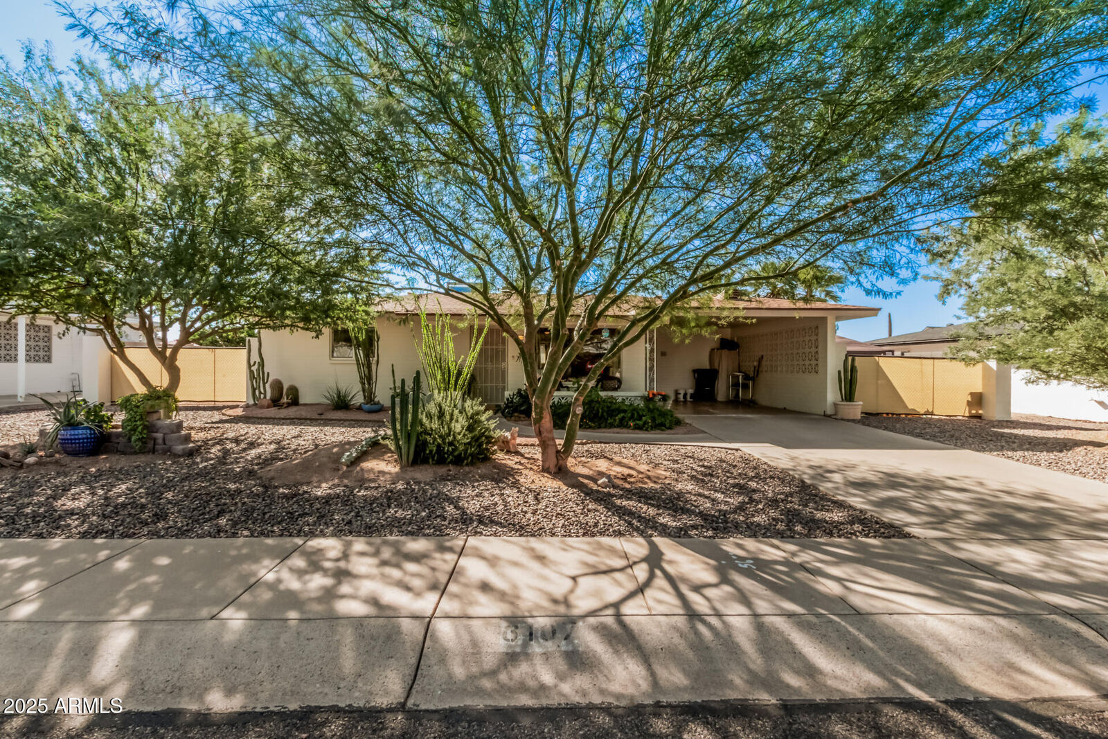 Property Photo: 6107 E Duncan Street AZ 85205
