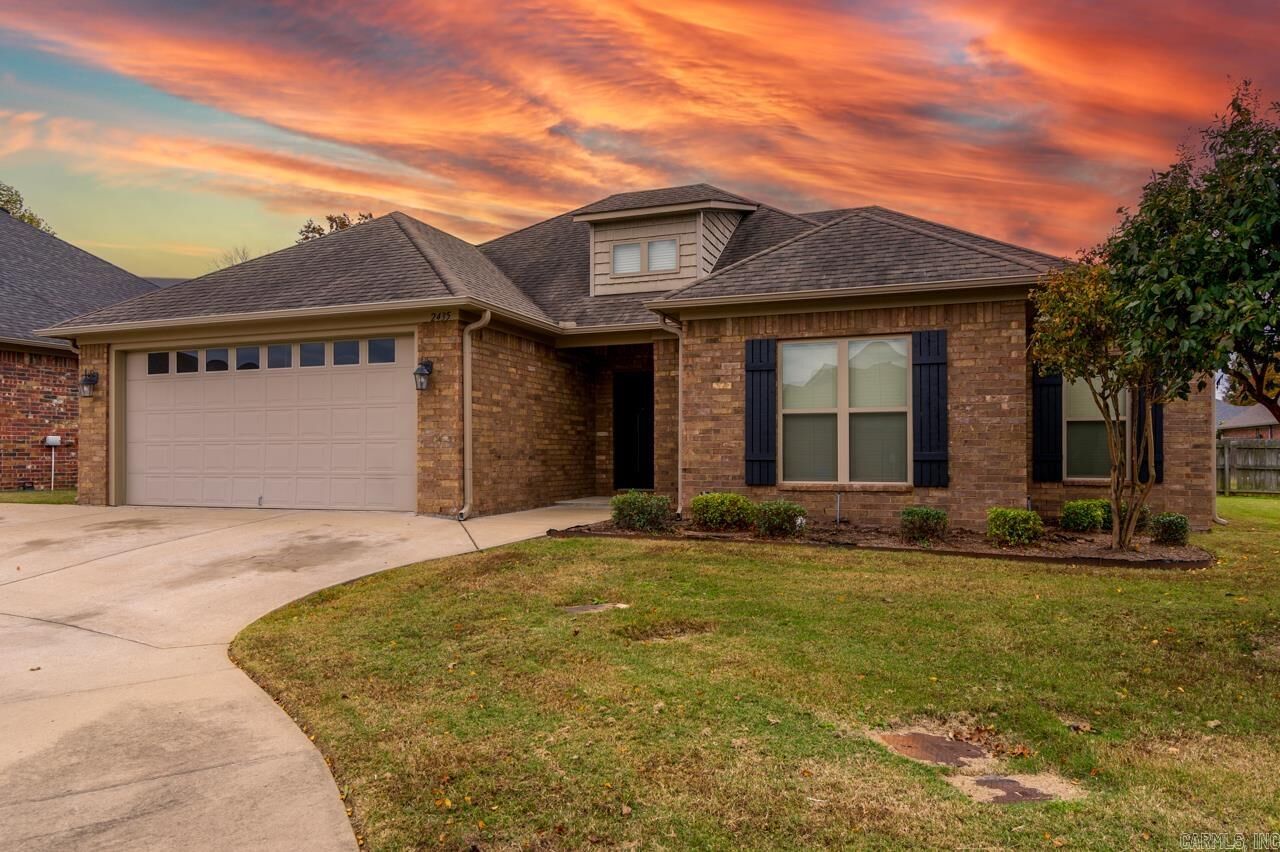 Property Photo:  2435 Eighteen Loop  AR 72034 