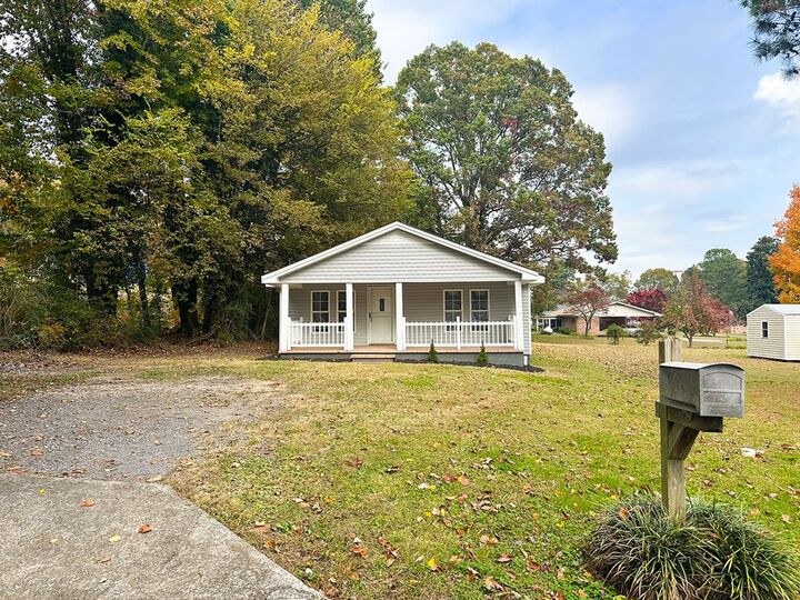 Property Photo: 1498 Mineral Springs Road GA 30720