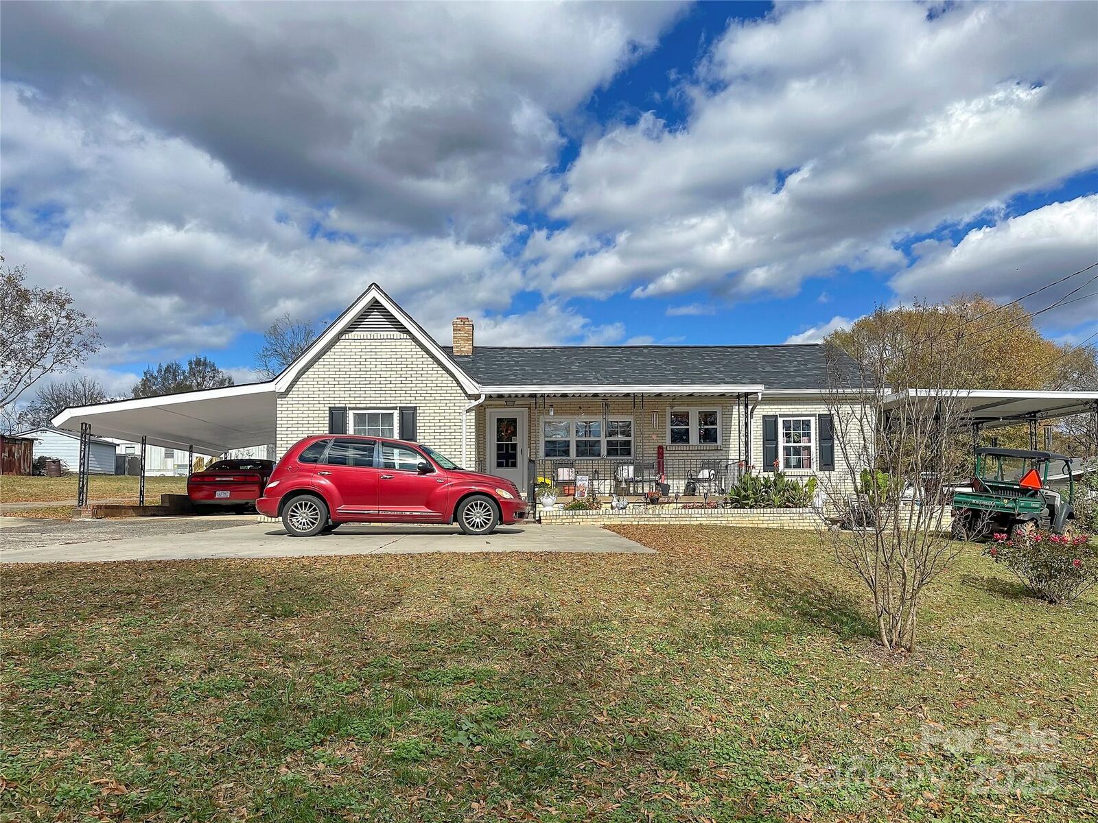 Property Photo:  2612 W Dixon Boulevard  NC 28152 