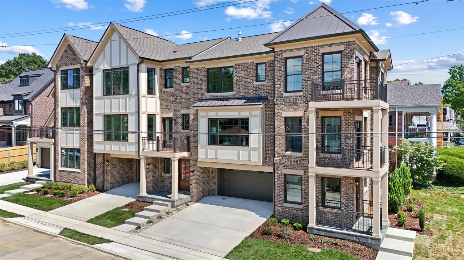 Property Photo: 3504 Shaw Avenue OH 45208