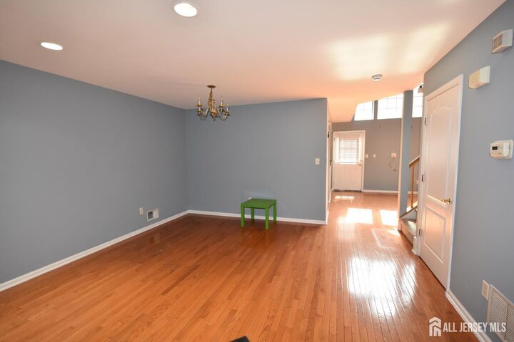Property Photo:  24 Hawthorne Road  NJ 08902 