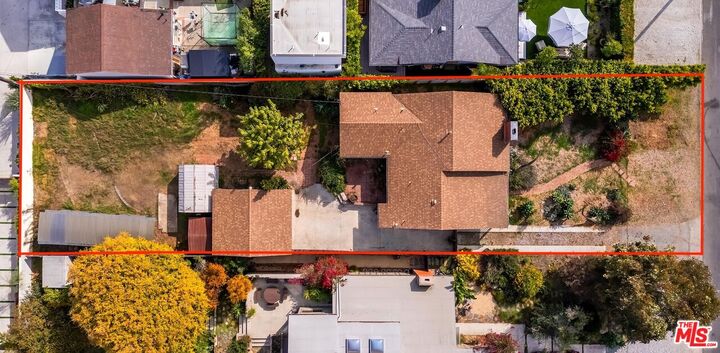 Property Photo: 3470 Grand View Blvd CA 90066