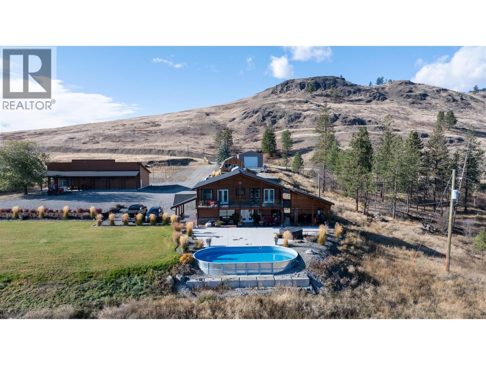 Property Photo: 4520 Highway 3 Other BC V0H 1Y0