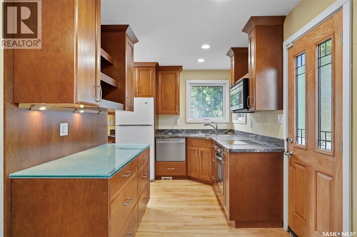 Property Photo:  97 Arnason Crescent  SK S7H 4M7 