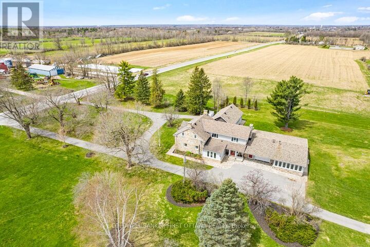 Photo de la propriété:  2638 Rideau Ferry Road  ON K7H 0G5 