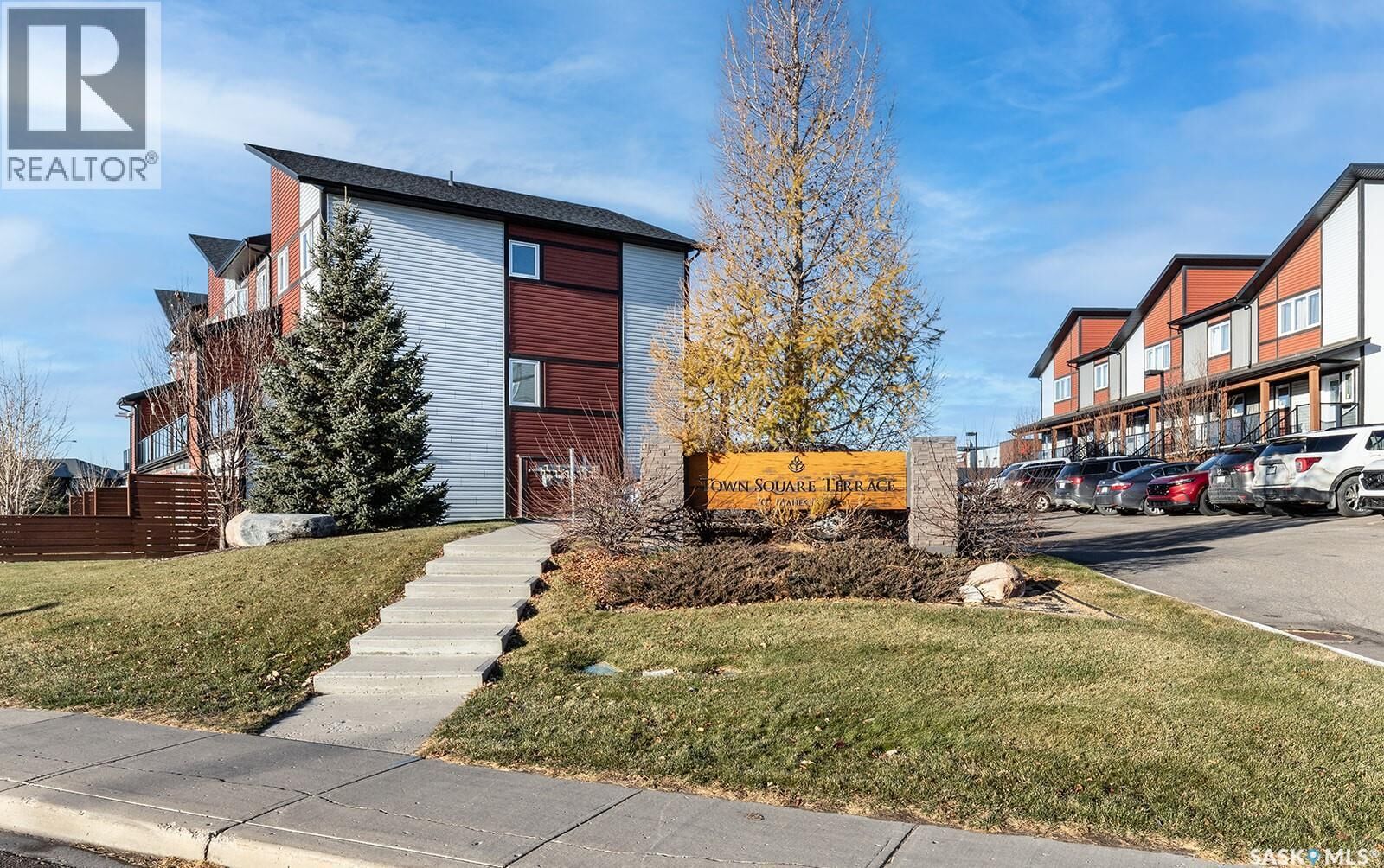 Property Photo:  309 102 Manek Road  SK S7W 0V2 