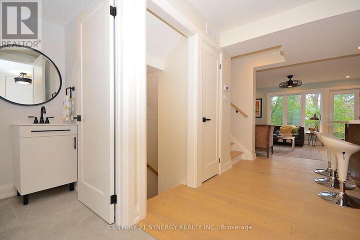 Photo de la propriété: 660 Hochelaga Street 32 ON K1K 2E9