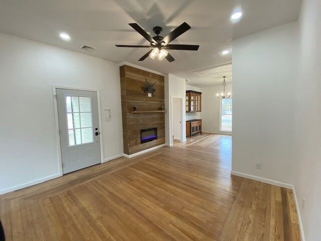 Property Photo: 318 N Chestnut Street IL 61957