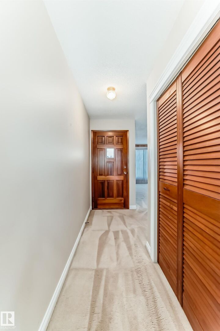 Property Photo: 13 Rosewood Place AB T8A 2H3